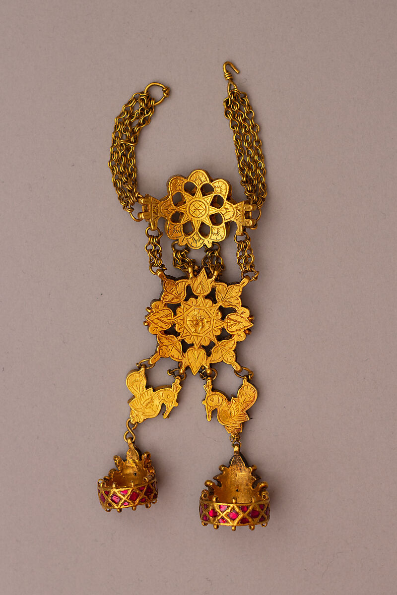 Hand Ornament with Finger Loops and Bracelet (Hathphul), Gold; inset with rubies, emeralds, and colorless sapphires