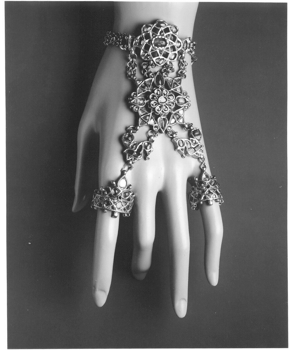 Hand Ornament with Finger Loops and Bracelet (Hathphul), Gold; inset with rubies, emeralds, and colorless sapphires