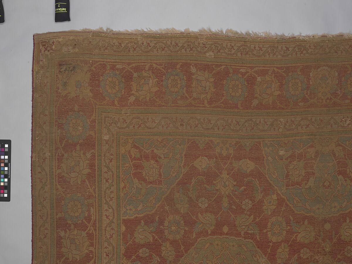 Carpet, Wool (warp, weft and pile); asymmetrically knotted pile