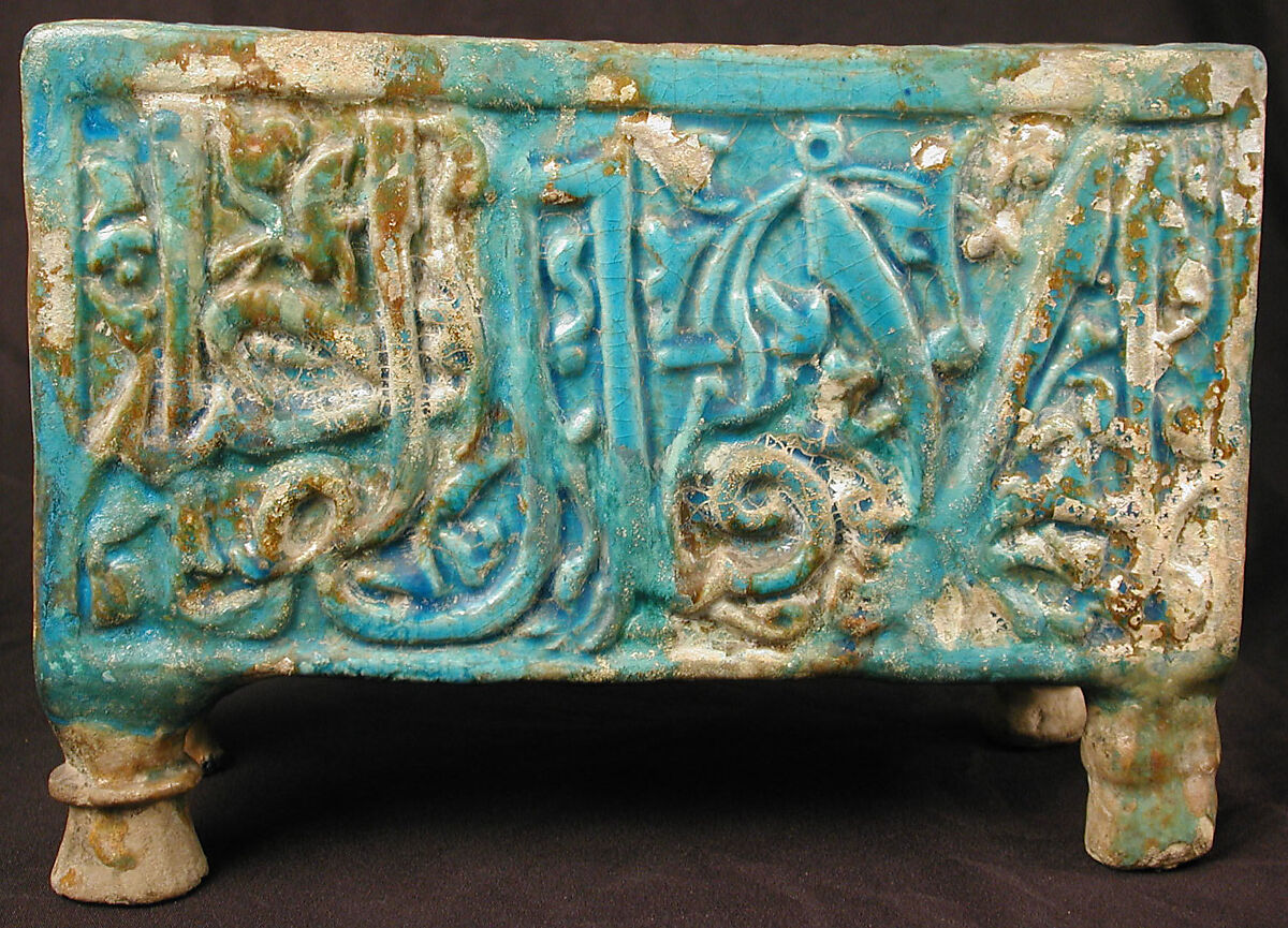 Tabouret, Stonepaste; molded and glazed