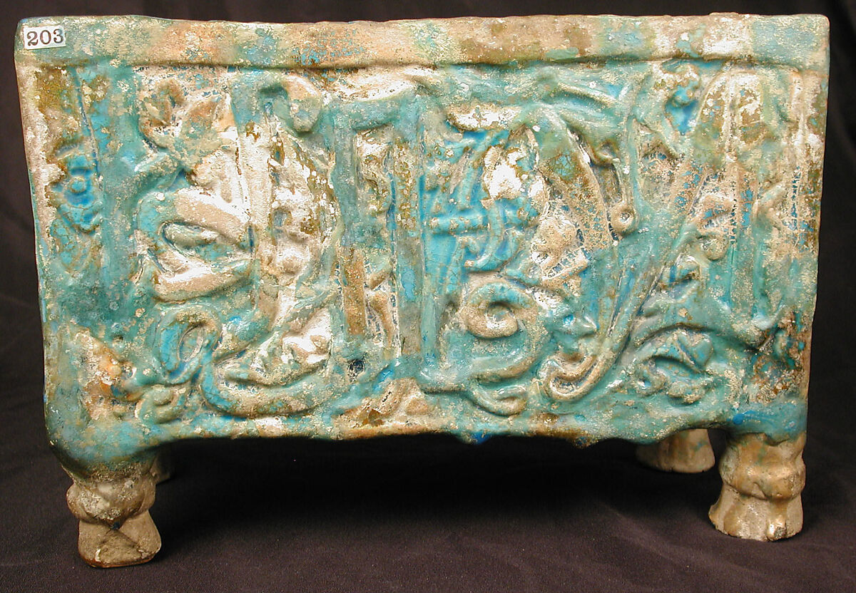 Tabouret, Stonepaste; molded and glazed