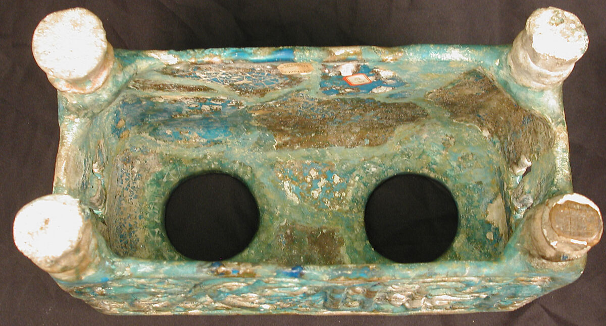 Tabouret, Stonepaste; molded and glazed