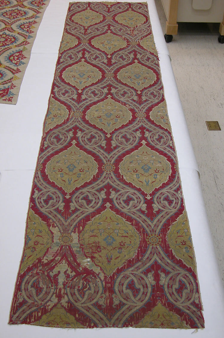 Textile Fragment, Silk, metal wrapped thread; lampas (kemha)