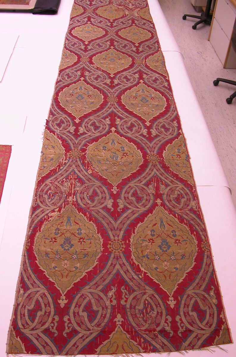 Textile Fragment, Silk, metal wrapped thread; lampas (kemha)