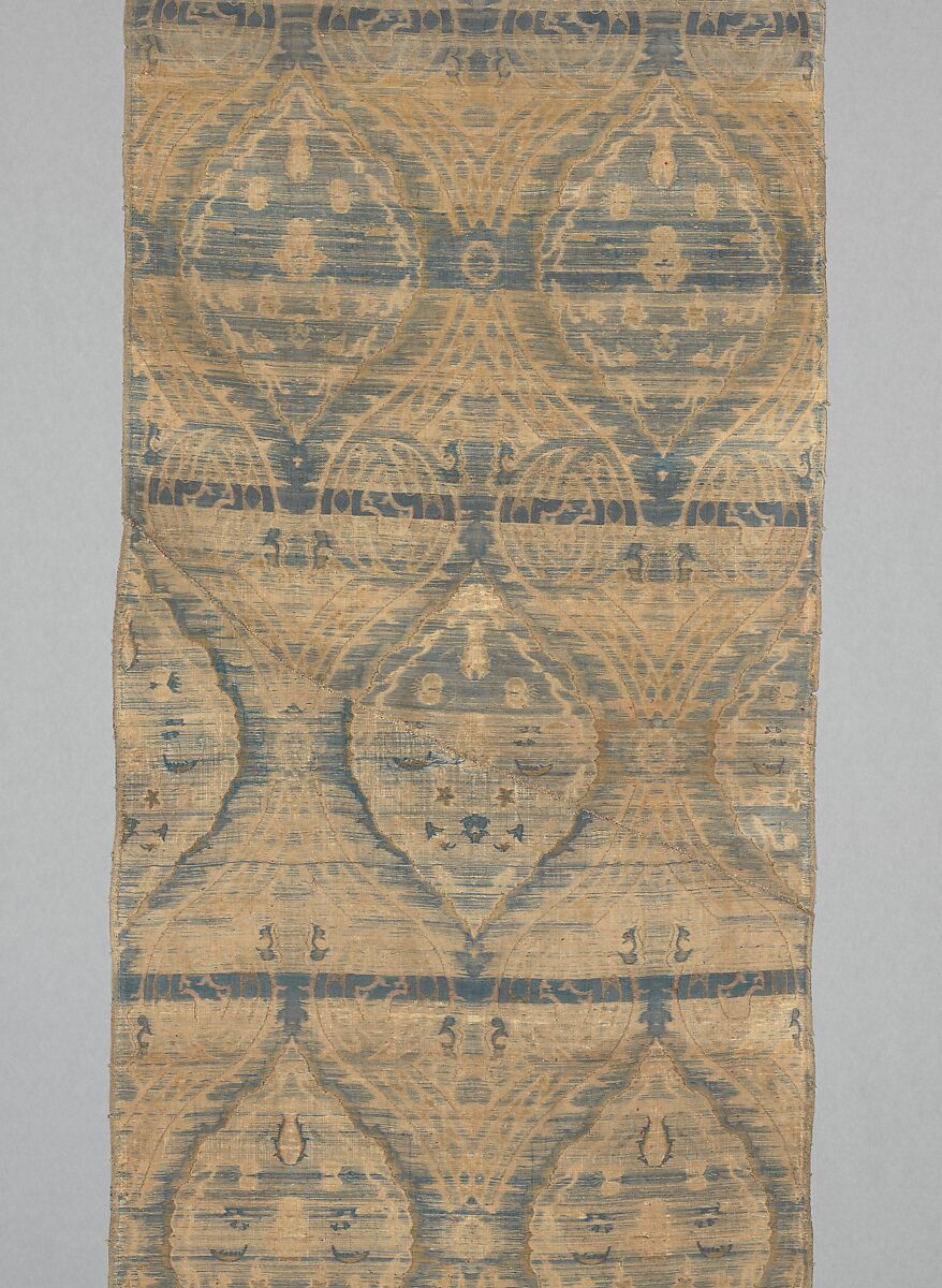 Textile Fragment, Silk, metal wrapped thread; lampas (kemha)