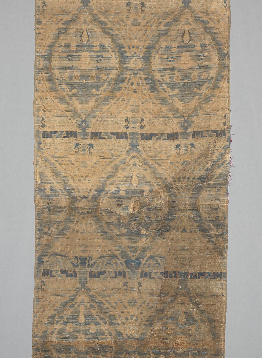 Textile Fragment, Silk, metal wrapped thread; lampas (kemha)