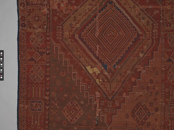 Carpet, Wool; Symmetrically knotted pile