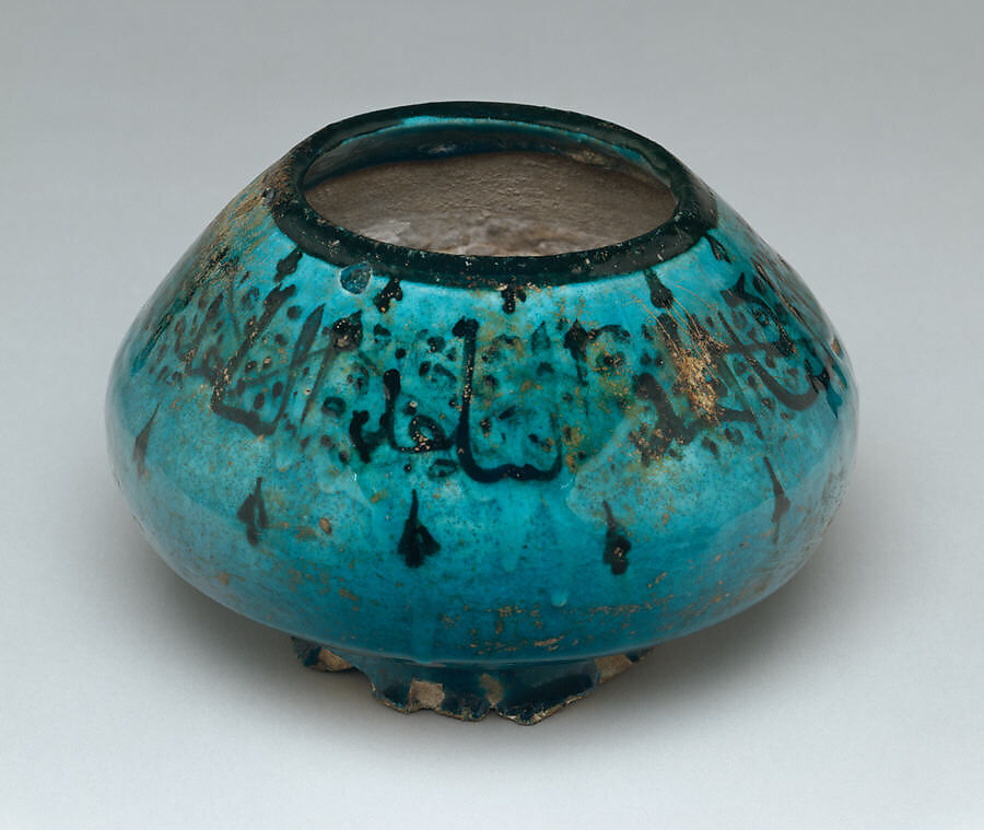 Bowl, Stonepaste; painted under transparent turquoise glaze 
