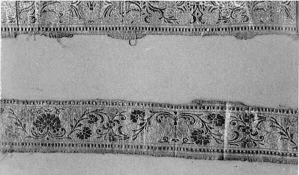 Textile Fragment, Silk and metal-wrappedl thread; brocaded 