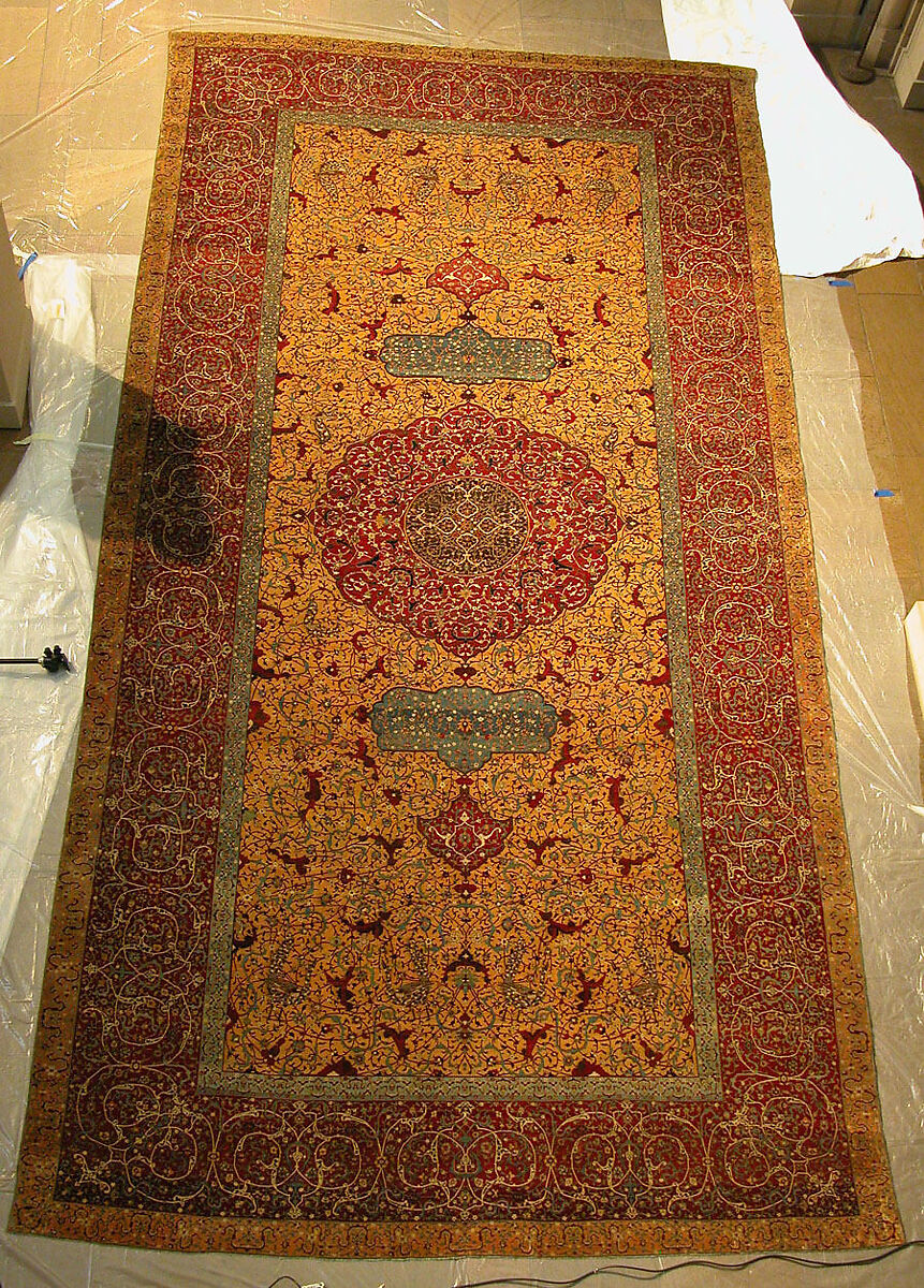 The Anhalt Medallion Carpet, Cotton (warp), silk (weft), wool (pile); asymmetrically knotted pile