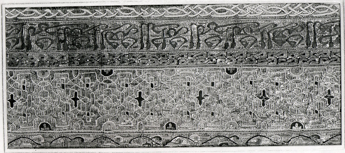 Textile Fragment from the Dalmatic of San Valerius, Silk, gilt animal substrate around a silk core; tapestry weave