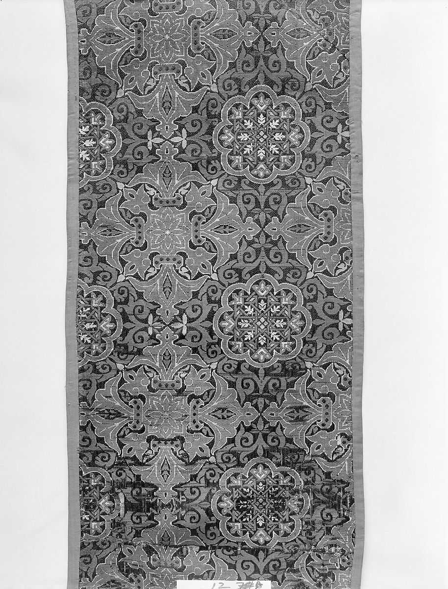 Textile Fragment, Silk; lampas