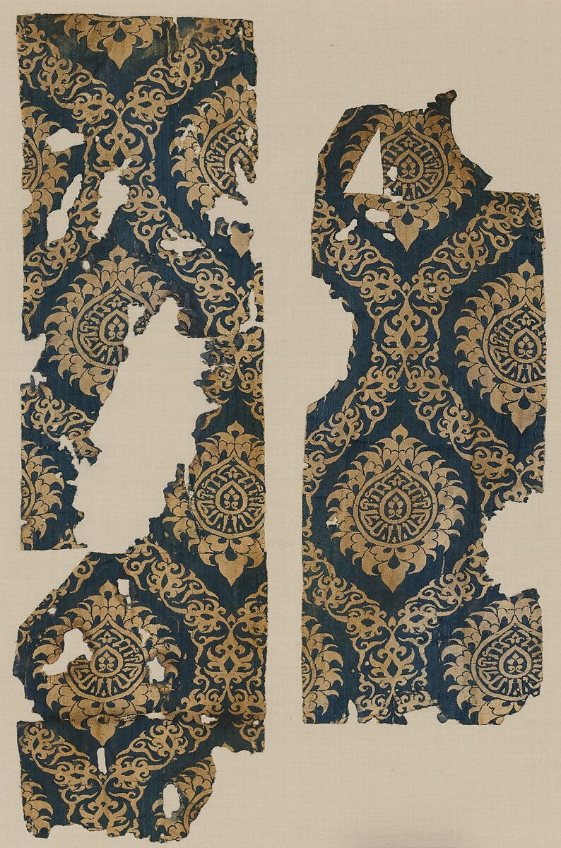 Textile Fragment with Ogival Pattern, Silk; lampas 
