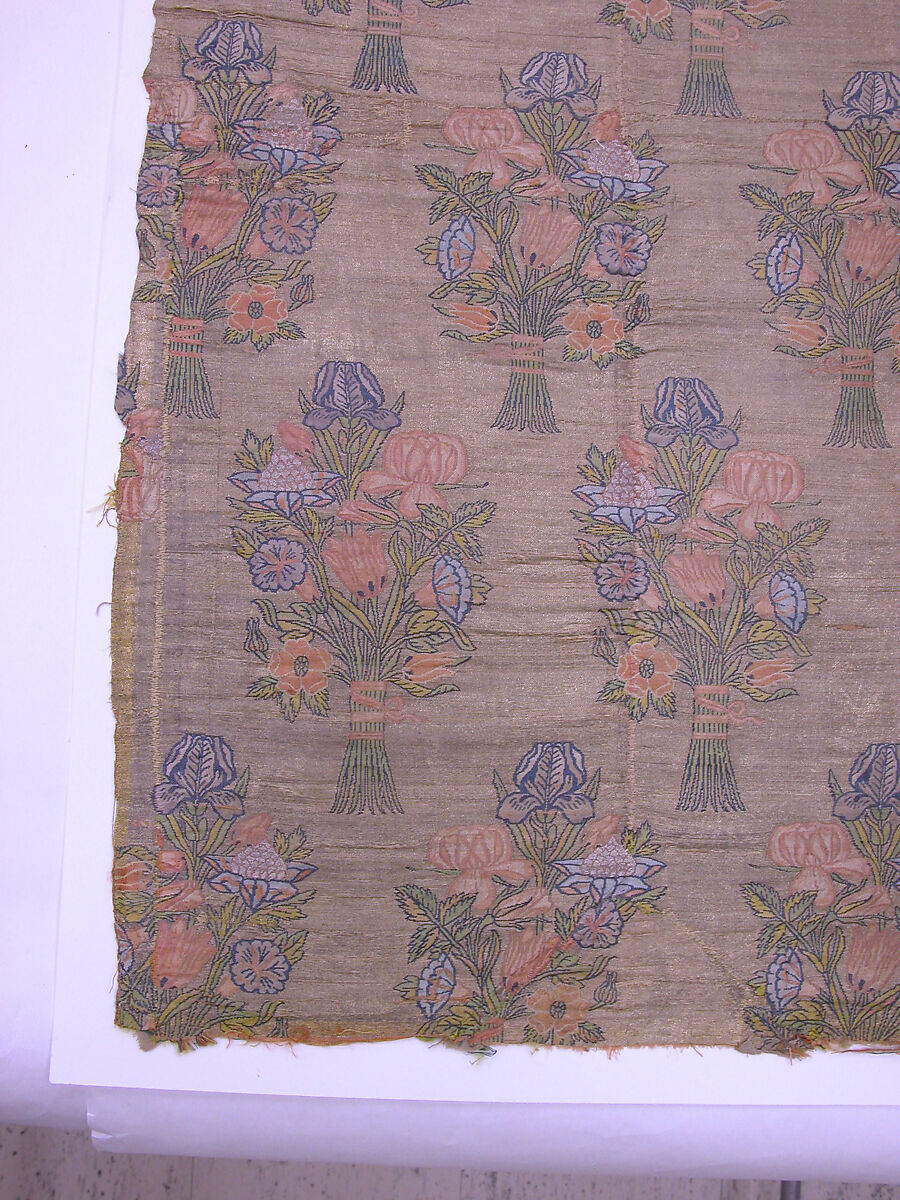 Floral Textile Fragment, Silk, metal wrapped thread; lampas?