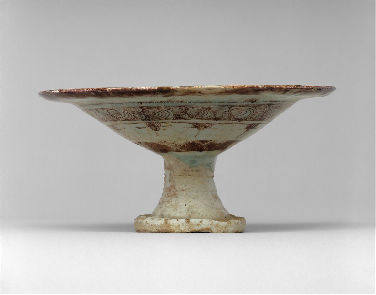 Footed Bowl, Stonepaste; underglaze painted in blue, luster-painted on transparent glaze