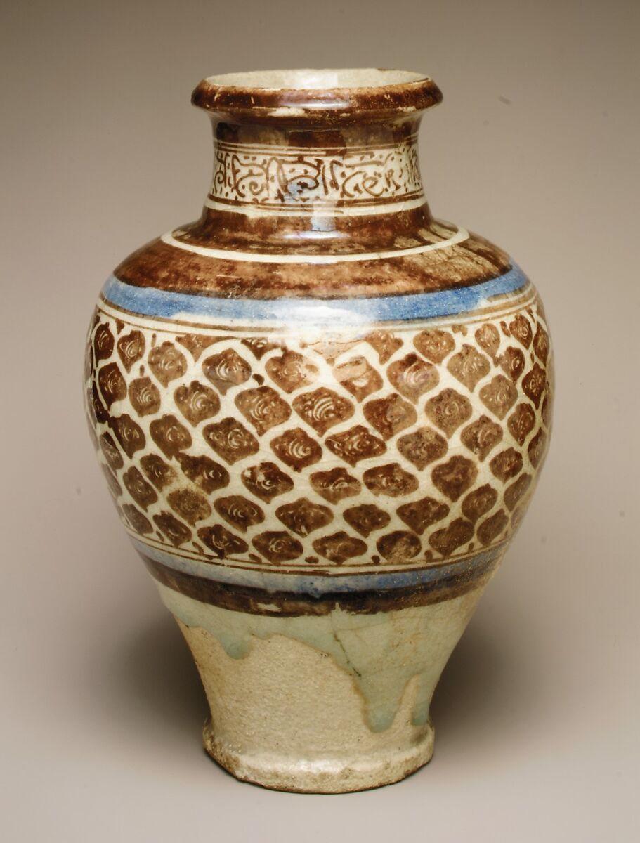 Jar with a Pattern of Spiral-Filled Trefoils, Stonepaste; underglaze- and luster-painted, transparent colorless-greenish glaze 