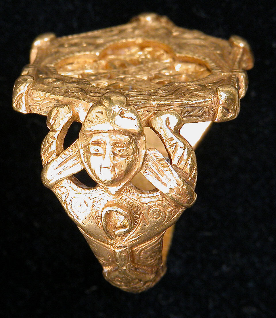 Ring, Gold; cast, chased