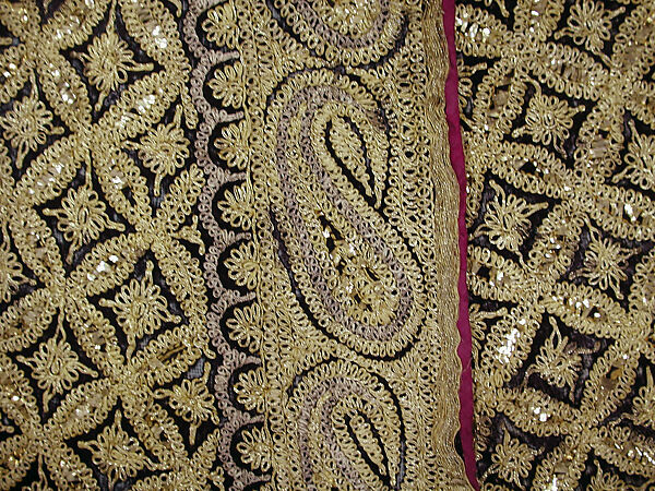 Coat (Chuga), Wool, metal wrapped thread; twill weave, embroidered