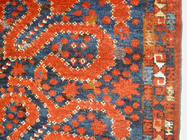 Carpet, Wool (warp, weft and pile); asymmetrically knotted pile