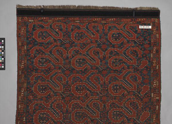 Carpet, Wool (warp, weft and pile); asymmetrically knotted pile