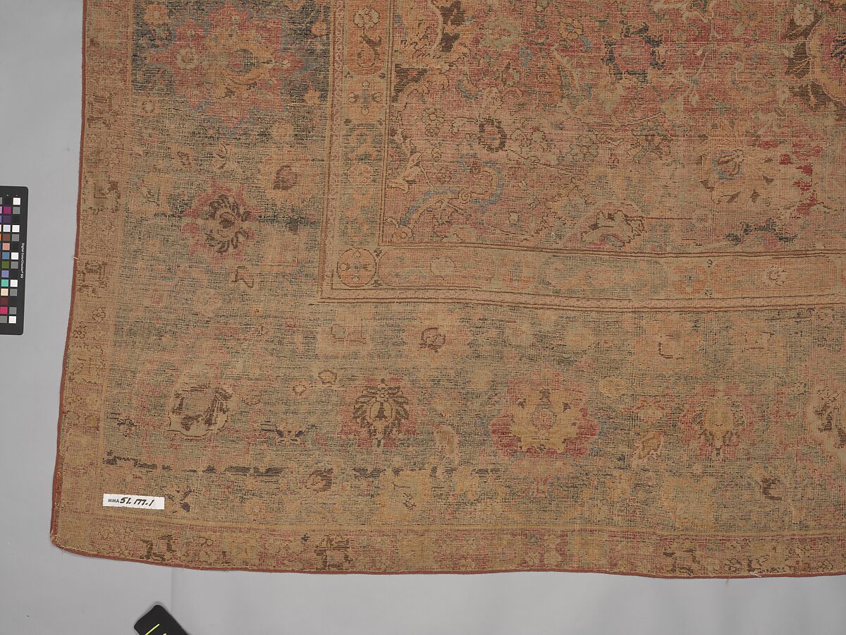 Carpet, Wool (warp, weft and pile); asymmetrically knotted pile
