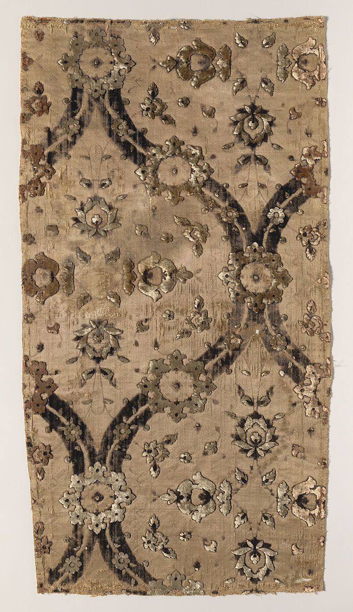 Silk Velvet Designed by 'Ghiyath', Ghiyath (Iranian, Yazd, born ca. 1530), Silk, cut and voided velvet with continuous floats of flat metal thread