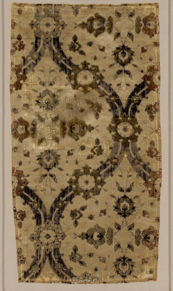 Silk Velvet Designed by 'Ghiyath', Ghiyath (Iranian, Yazd, born ca. 1530), Silk, cut and voided velvet with continuous floats of flat metal thread 