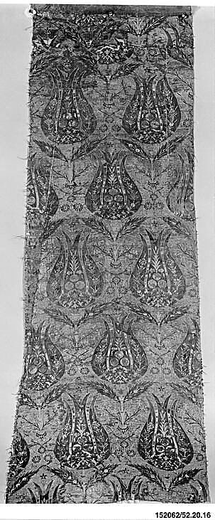 Textile Fragment, Silk, metal wrapped thread; lampas (kemha)