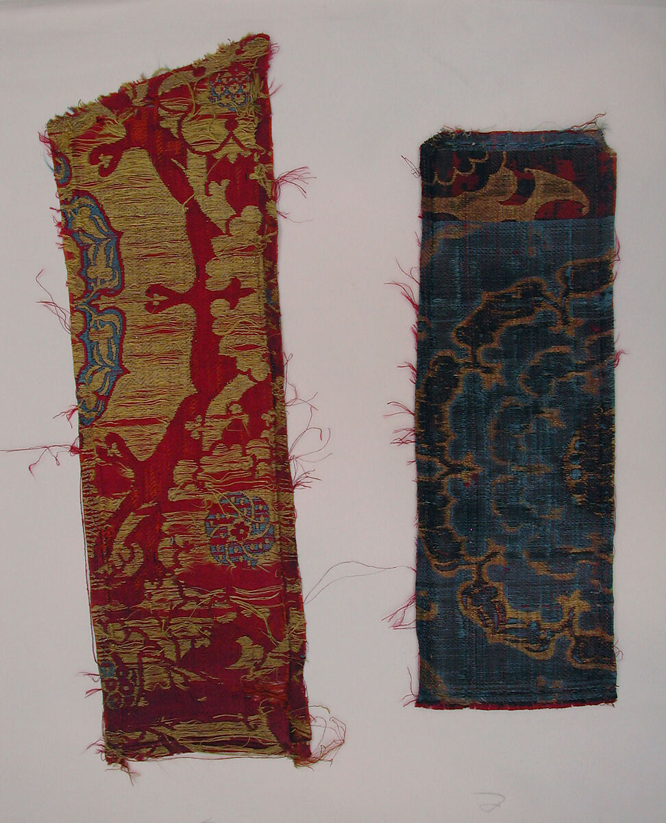Silk Fragment with Circular Rosace-like Floriate Medallions, Silk, metal wrapped thread; lampas (kemha)