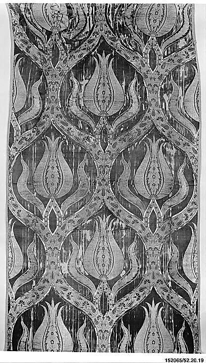 Textile Fragment, Silk, metal wrapped thread; lampas (kemha)