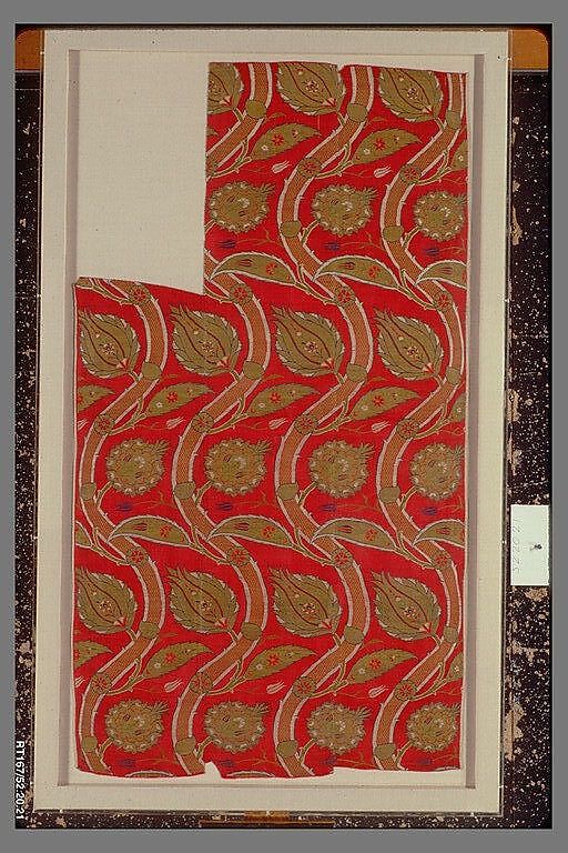 Fragmentary Loom Width with Wavy-Vine Pattern, Silk, metal wrapped thread; lampas (kemha)