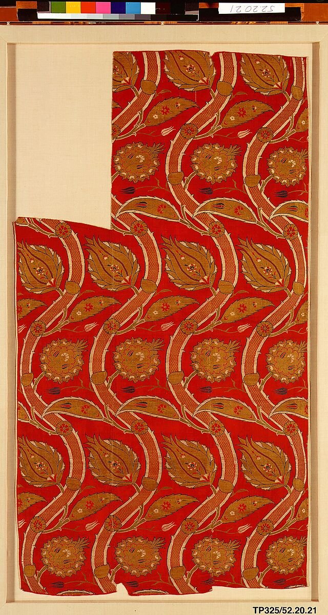 Fragmentary Loom Width with Wavy-Vine Pattern, Silk, metal wrapped thread; lampas (kemha)