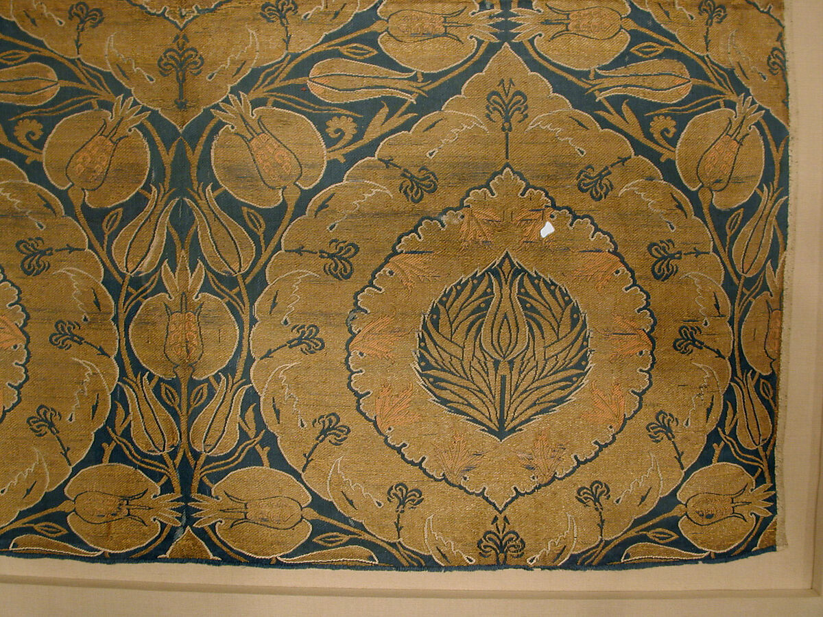 Textile Fragment, Silk, metal wrapped thread; lampas (kemha)