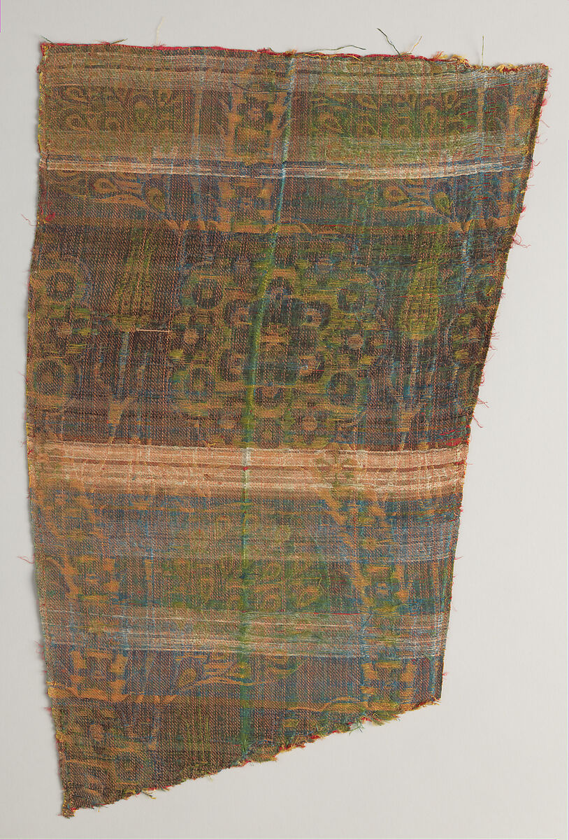 Silk Fragment with Wavy-vine Pattern on Green Ground, Silk, metal wrapped thread; lampas (kemha)