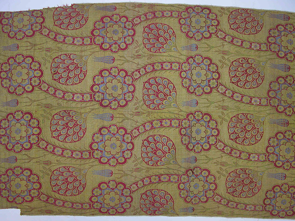 Silk Fragment with Wavy-vine Pattern on Green Ground, Silk, metal wrapped thread; lampas (kemha)