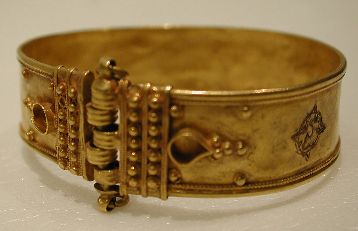 Bracelet, Gold sheet with granulation 