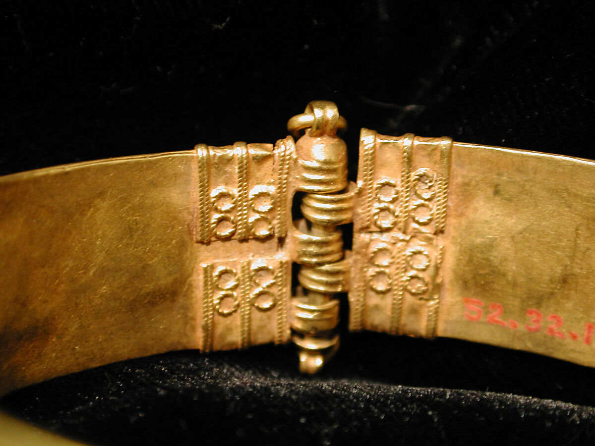 Bracelet, Gold sheet with granulation