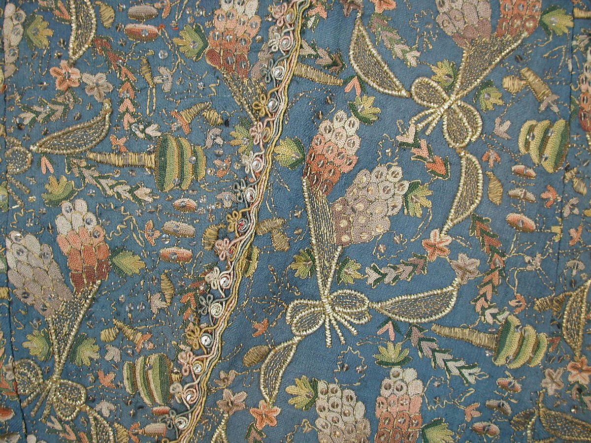 Entari, Wool, silk and gilt thread