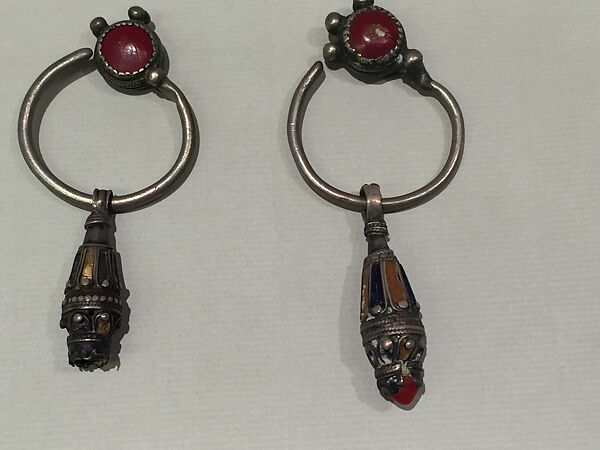 Earring, One of a Pair, Silver wire and filigree, enamel, coral and imitation coral 