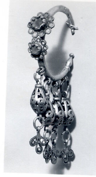 Ear Ornament (Tikhrazin or Douwwah), Silver and glass