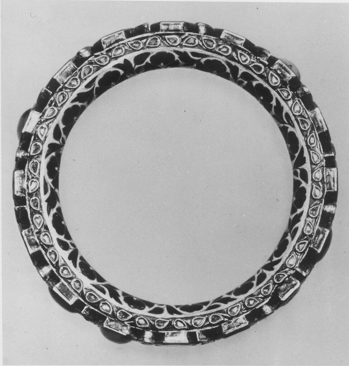 Bracelet or Armlet, Gold, enamel, semi-precious stones