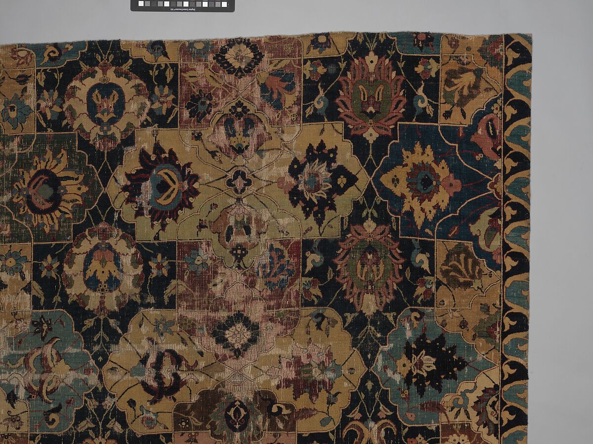 Vase-technique Carpet with Overlapping Cartouches, Cotton (warp), silk (weft), wool (weft and pile); asymmetrically knotted pile