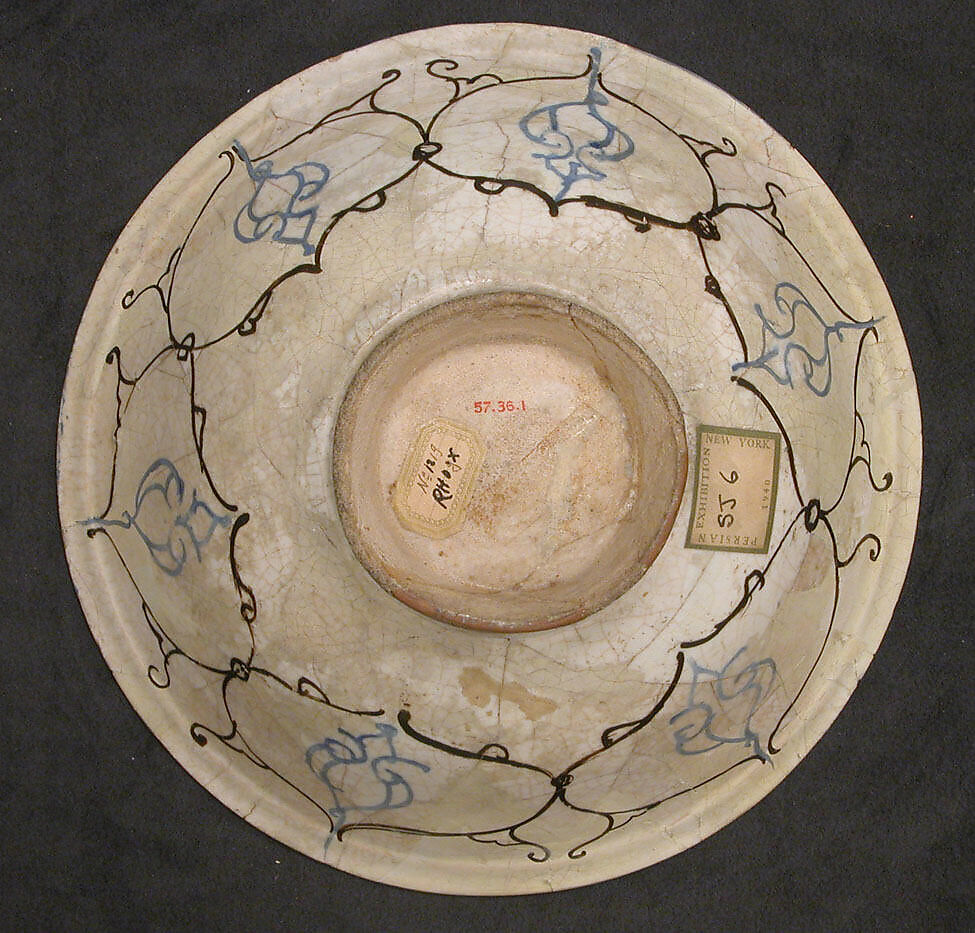 Bowl, Stonepaste; overglaze painted, so-called "mina'i" ware
