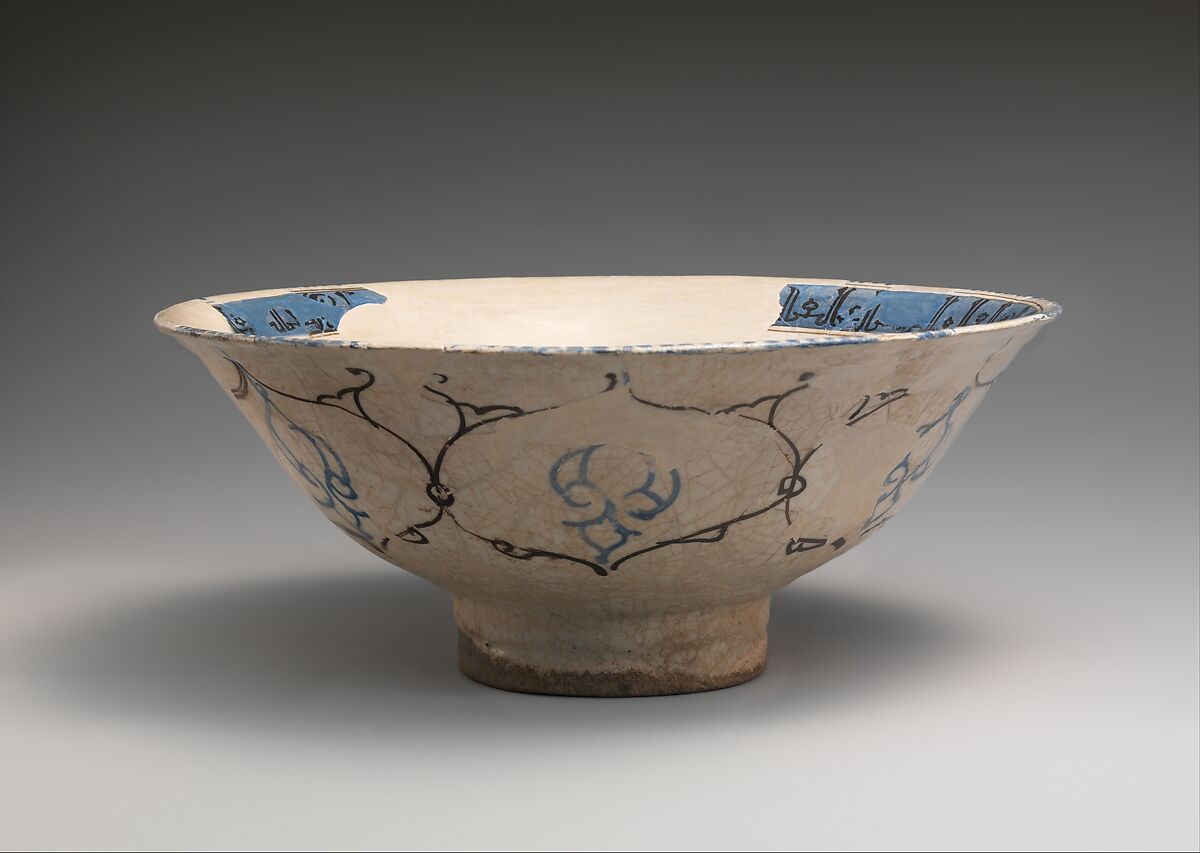 Bowl, Stonepaste; overglaze painted, so-called "mina'i" ware