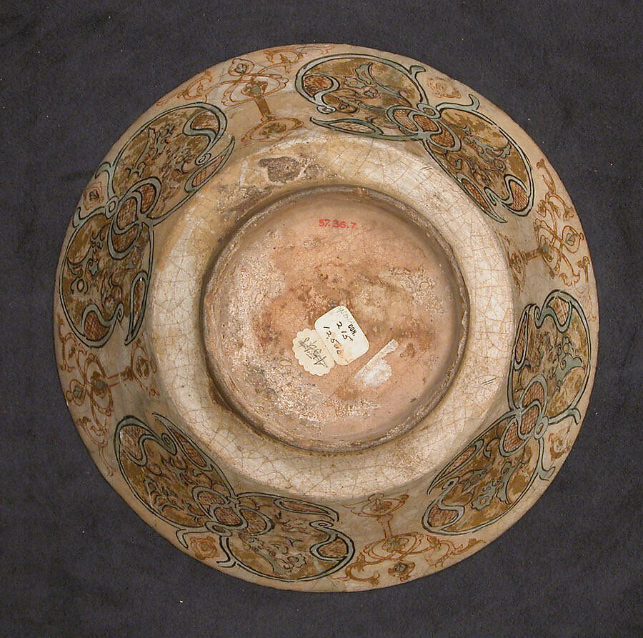Bowl, Stonepaste; overglaze painted, so-called "mina'i" ware