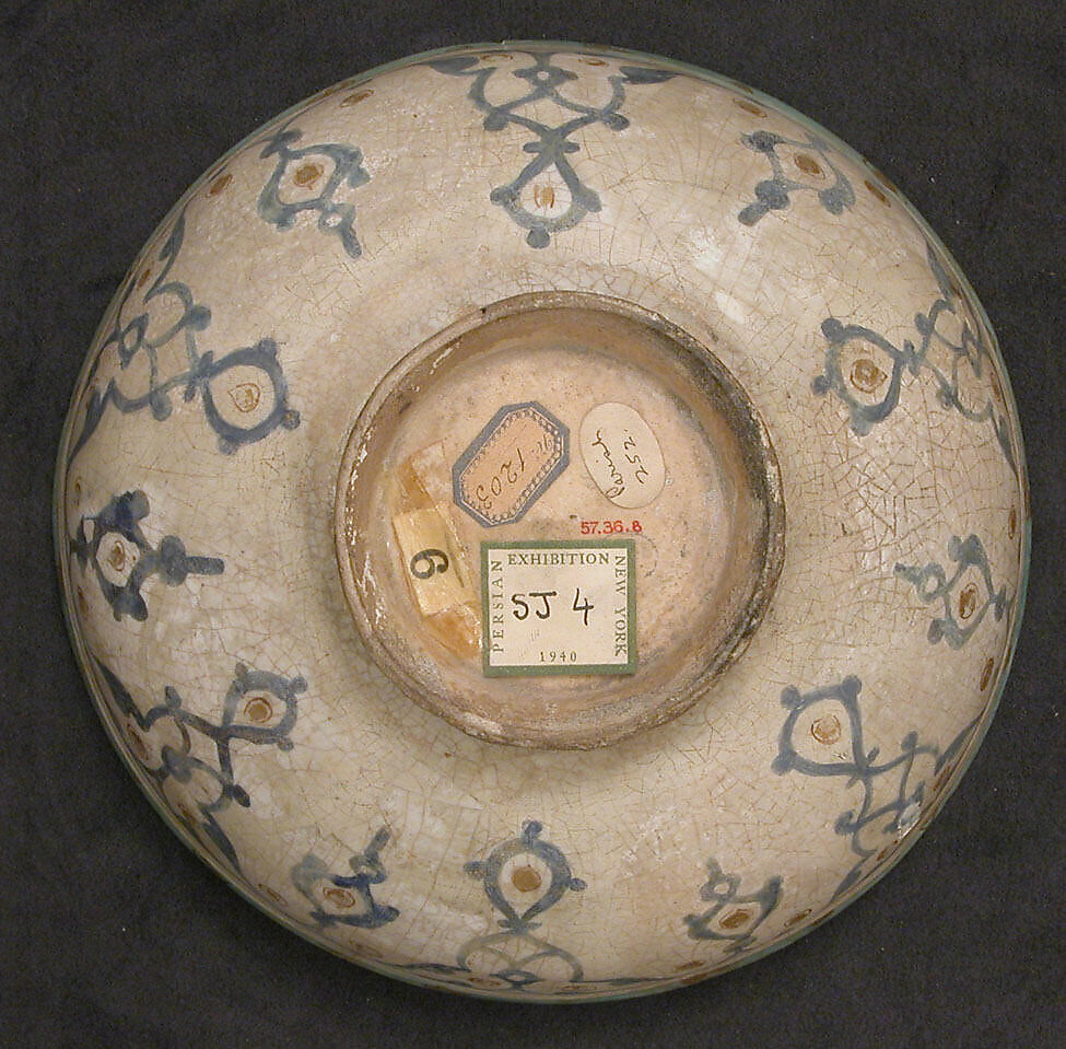 Bowl, Stonepaste; overglaze painted, so-called "mina'i" ware