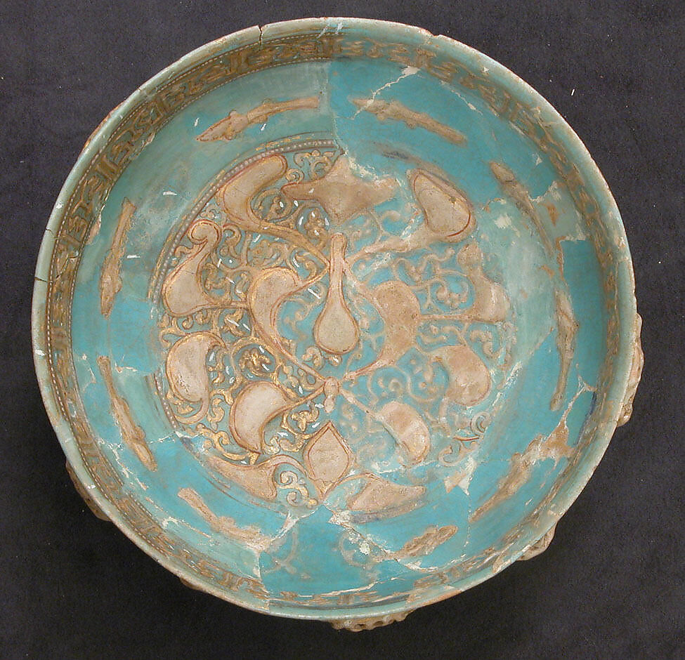 Bowl, Stonepaste; overglaze painted, so-called "mina'i" ware