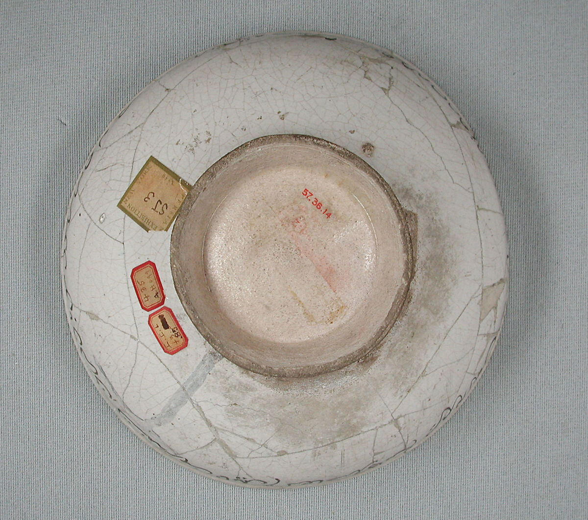 Bowl, Stonepaste; overglaze painted, so-called "mina'i" ware