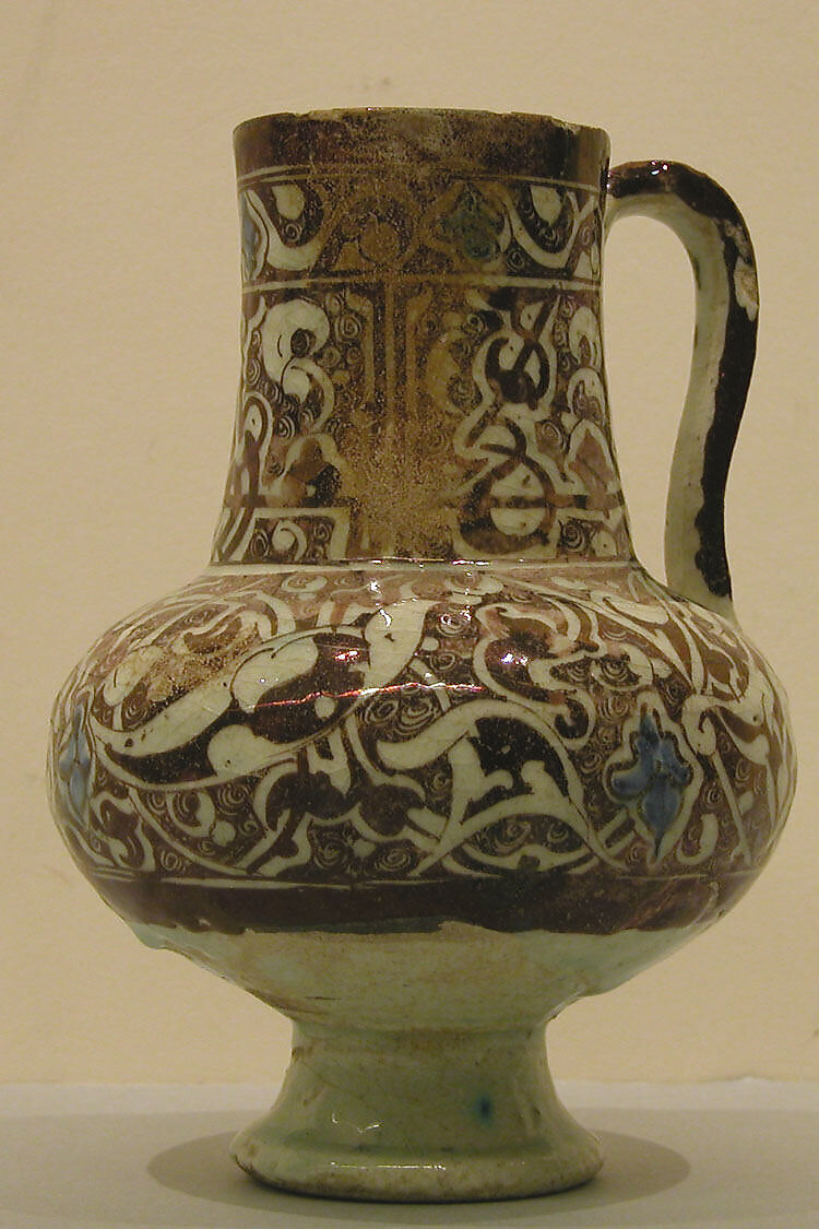 Ewer, Stonepaste; underglaze painted in blue, luster-painted on transparent glaze