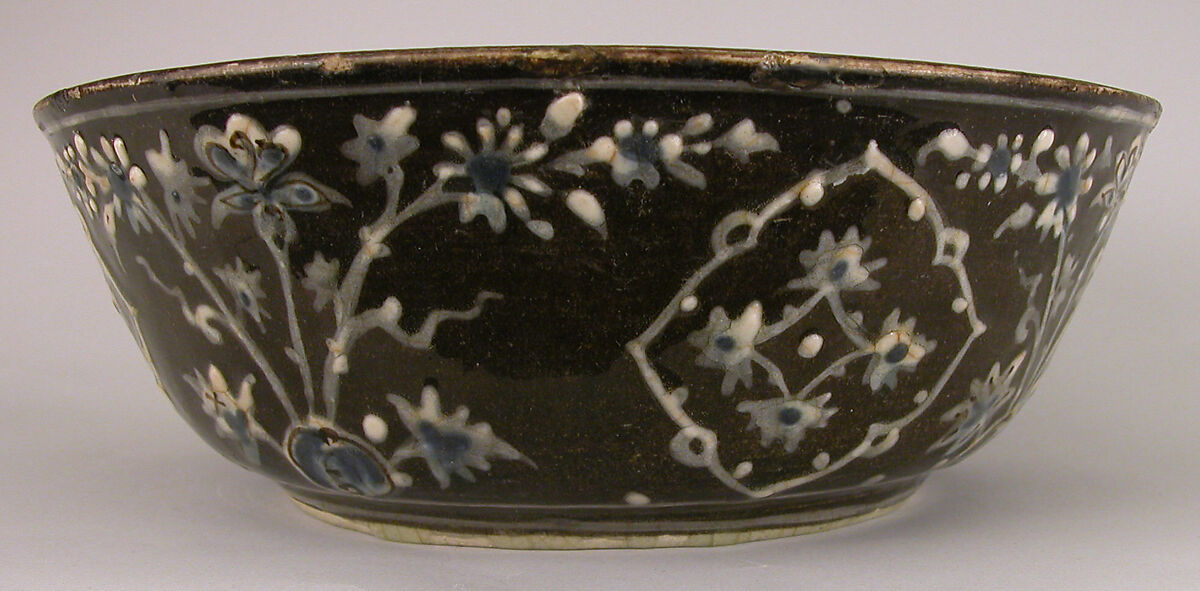 Bowl, Stonepaste; glazed